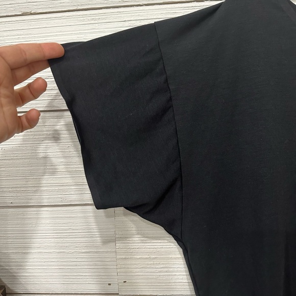 Uniqlo black Womens Blouse - Picture 4 of 4